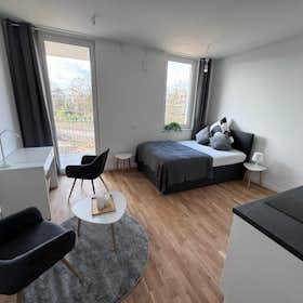 Appartement te huur voor € 991 per maand in Berlin, Crailsheimer Straße