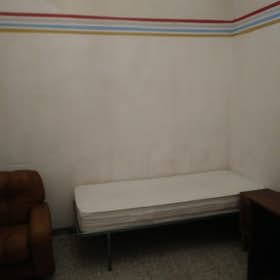 WG-Zimmer for rent for 240 € per month in Pisa, Via Silvio Luschi