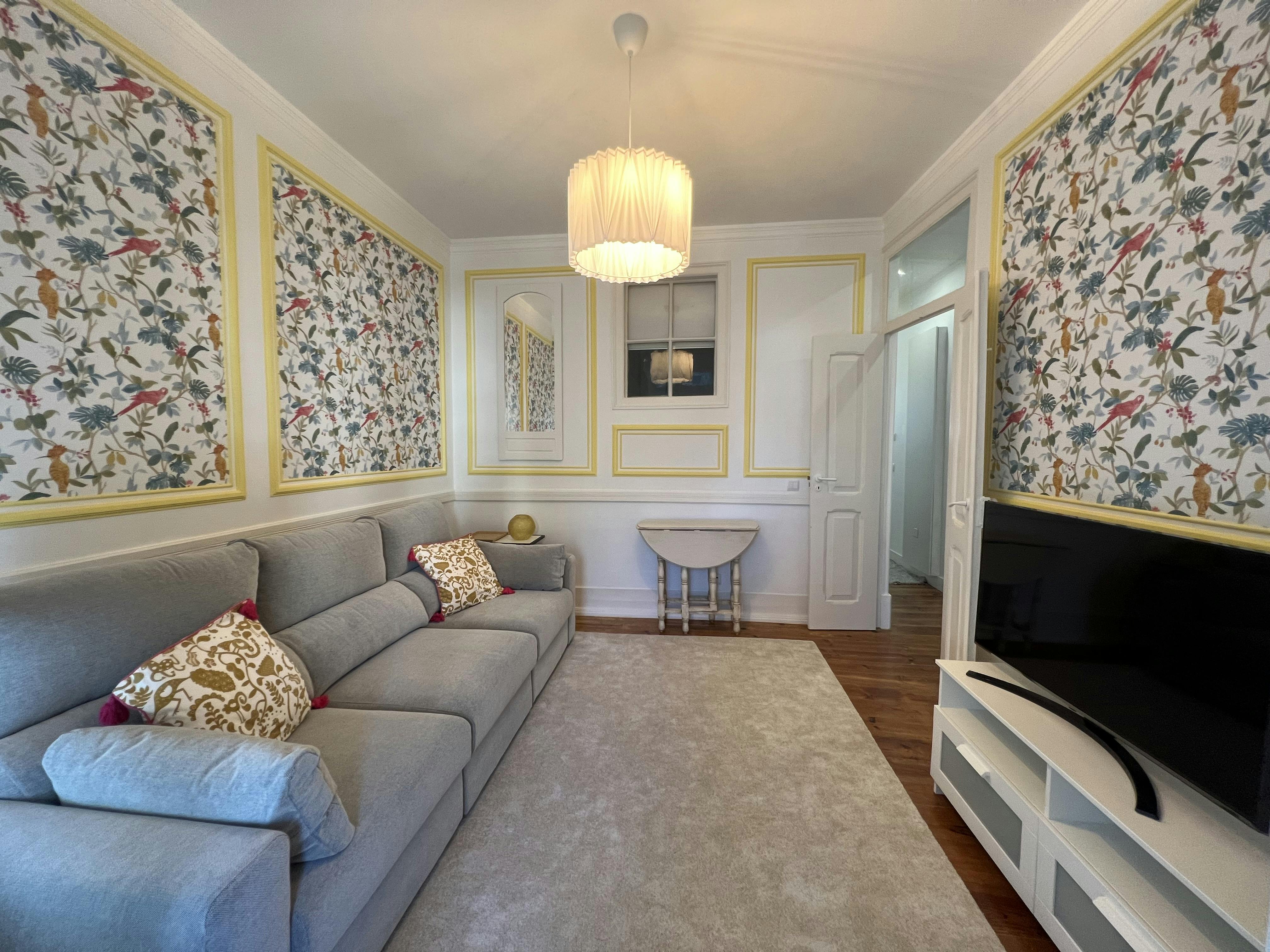 Apartment for rent for €2,900 per month in Lisbon, Rua General Garcia Rosado