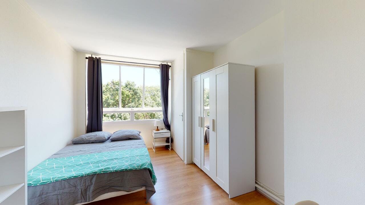 Single room Bron, 10m² — photo 3