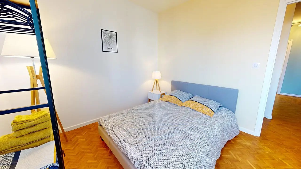 Rue Joliot-Curie, Lyon preview