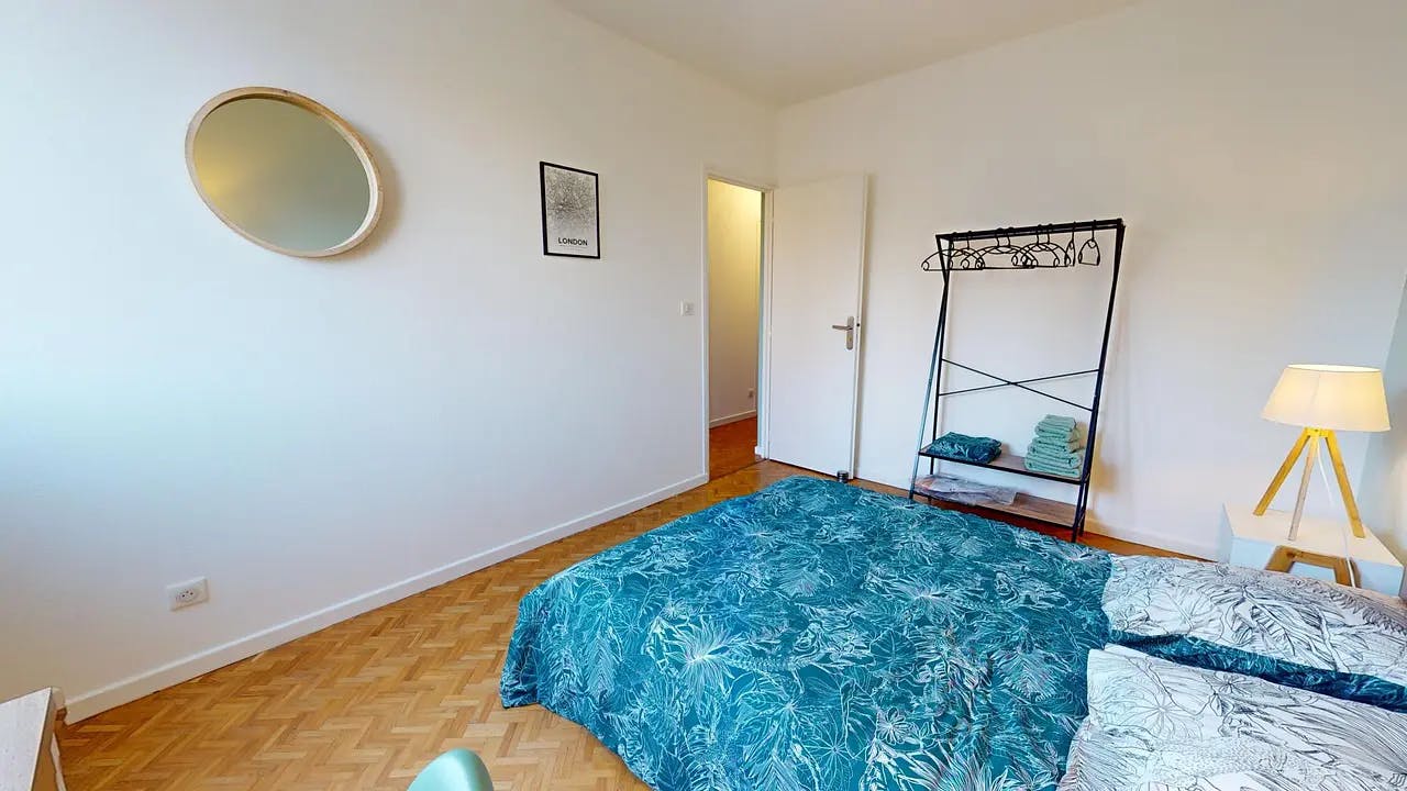 Rue Joliot Curie, Lyon preview