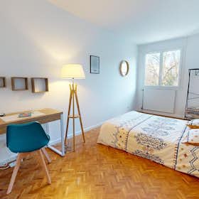 Private room for rent for €650 per month in Lyon, Rue Joliot-Curie