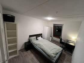私人房间 正在以 €800 的月租出租，其位于 Almere Stad, Keiwierde
