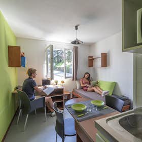 WG-Zimmer zu mieten für 470 € pro Monat in Chambéry, Rue Costa de Beauregard