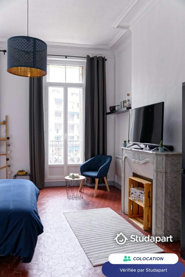 Private room for rent on Place de Strasbourg, Marseille - Vue 4
