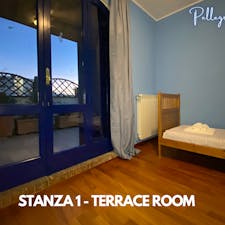 WG-Zimmer for rent for 650 € per month in Bari, Via Giuseppe Pellegrini
