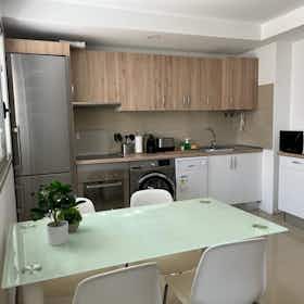 Wohnung zu mieten für 1.700 € pro Monat in Santa Cruz de Tenerife, Calle Duggi