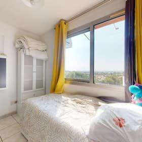公寓 for rent for €415 per month in Nîmes, Impasse du Levraut