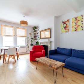 Lägenhet att hyra för 4 525 GBP i månaden i London, Fermoy Road