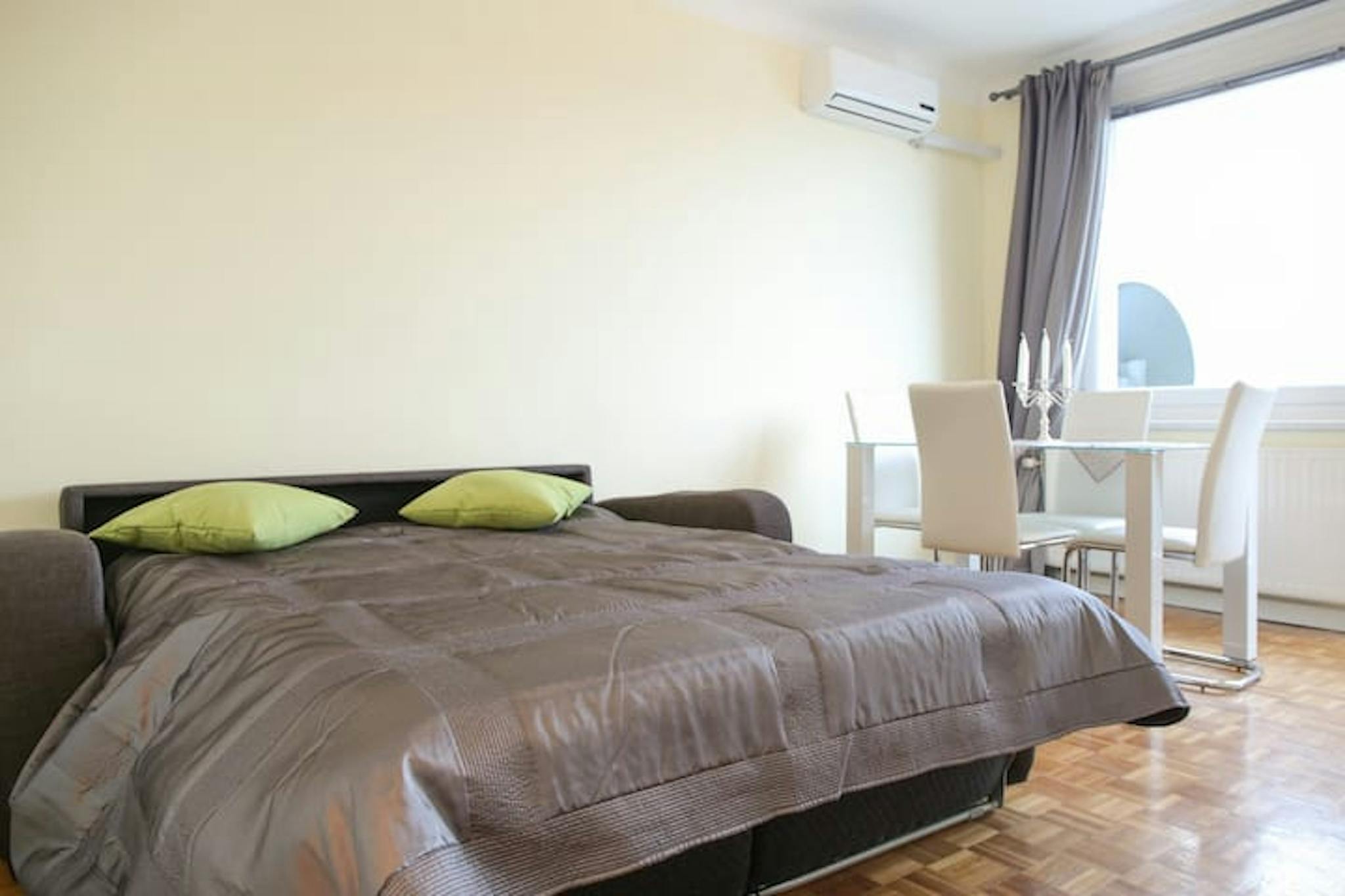 Schusswallgasse, Vienna preview