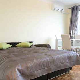 Apartment for rent for €1,500 per month in Vienna, Schusswallgasse