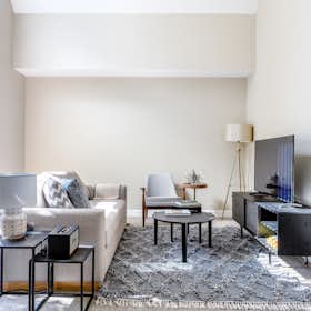 Apartamento for rent for $4,486 per month in Santa Clara, Pepper Tree Ln