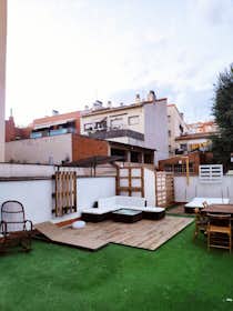 Private room for rent for €670 per month in Sant Cugat del Vallès, Rambla del Celler
