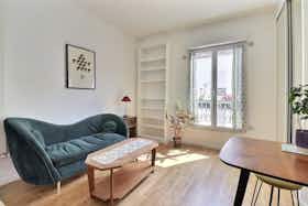 Apartment for rent for €1,261 per month in Paris, Rue des Rigoles