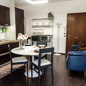 Apartment for rent for €1,200 per month in Pesaro, Via Fazi