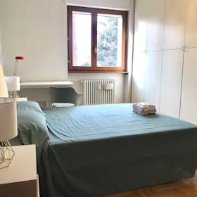 Private room for rent for €850 per month in Milan, Via Andrea Solari