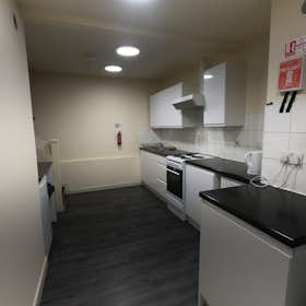 Отдельная комната сдается в аренду за 895 £ в месяц в London, Anson Road
