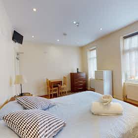 私人房间 正在以 £1,003 的月租出租，其位于 London, Chatsworth Road