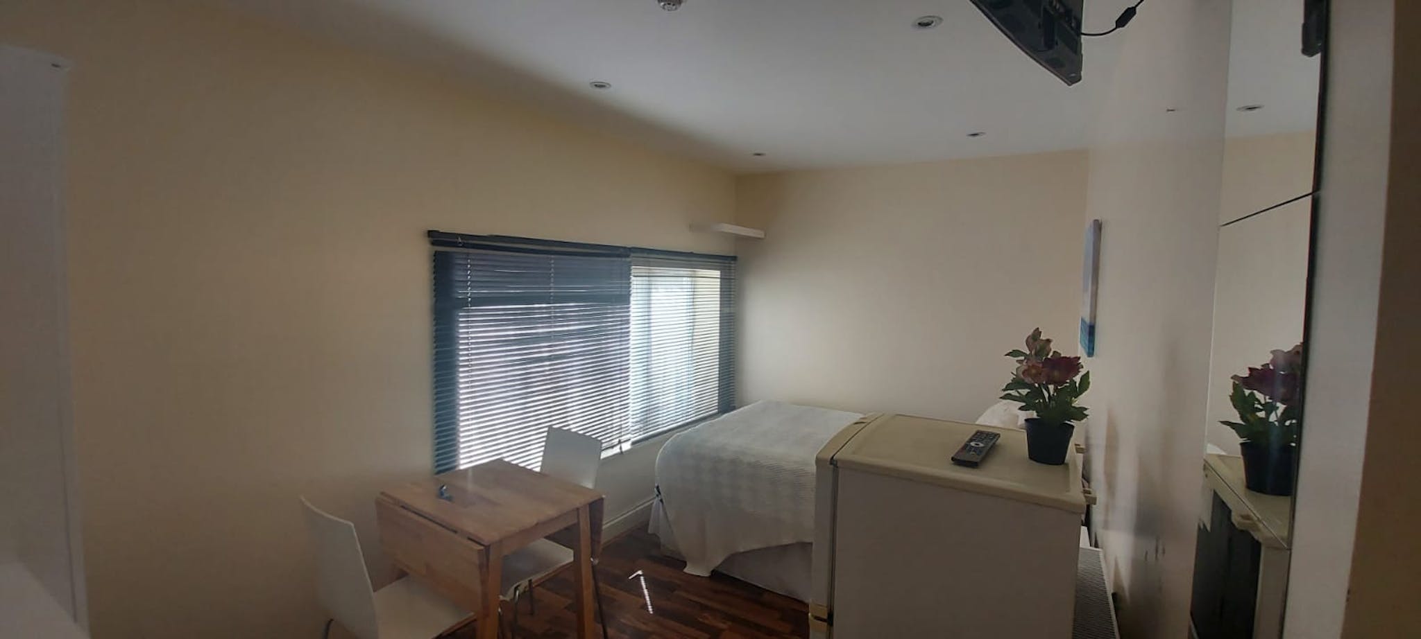 Chatsworth Road, London preview