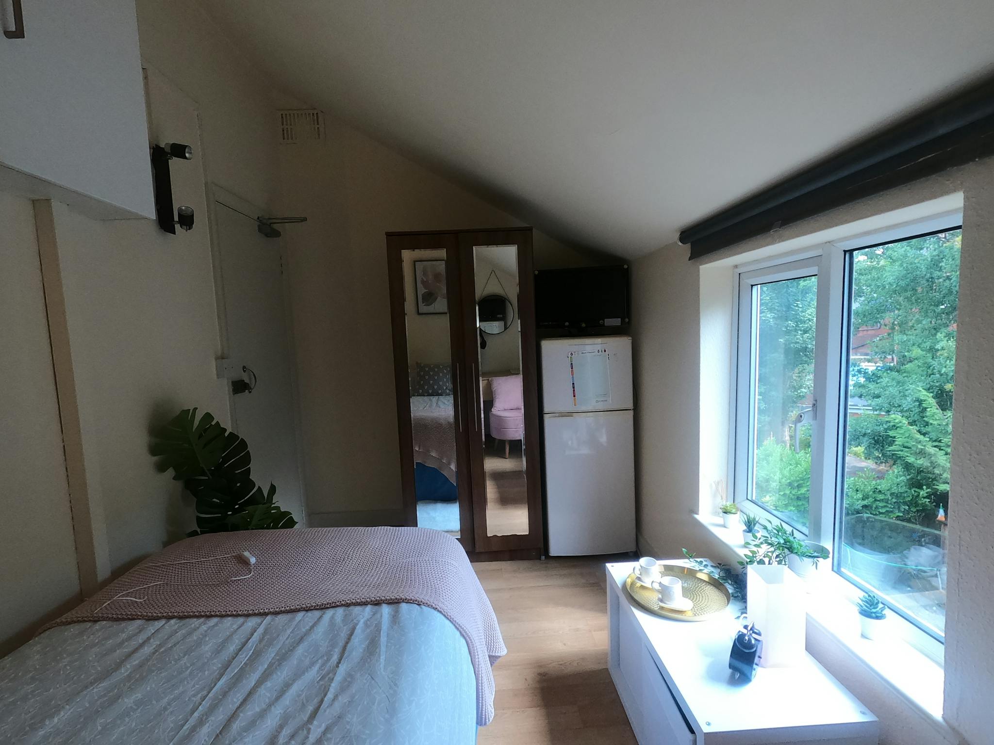 St Pauls Avenue, London preview