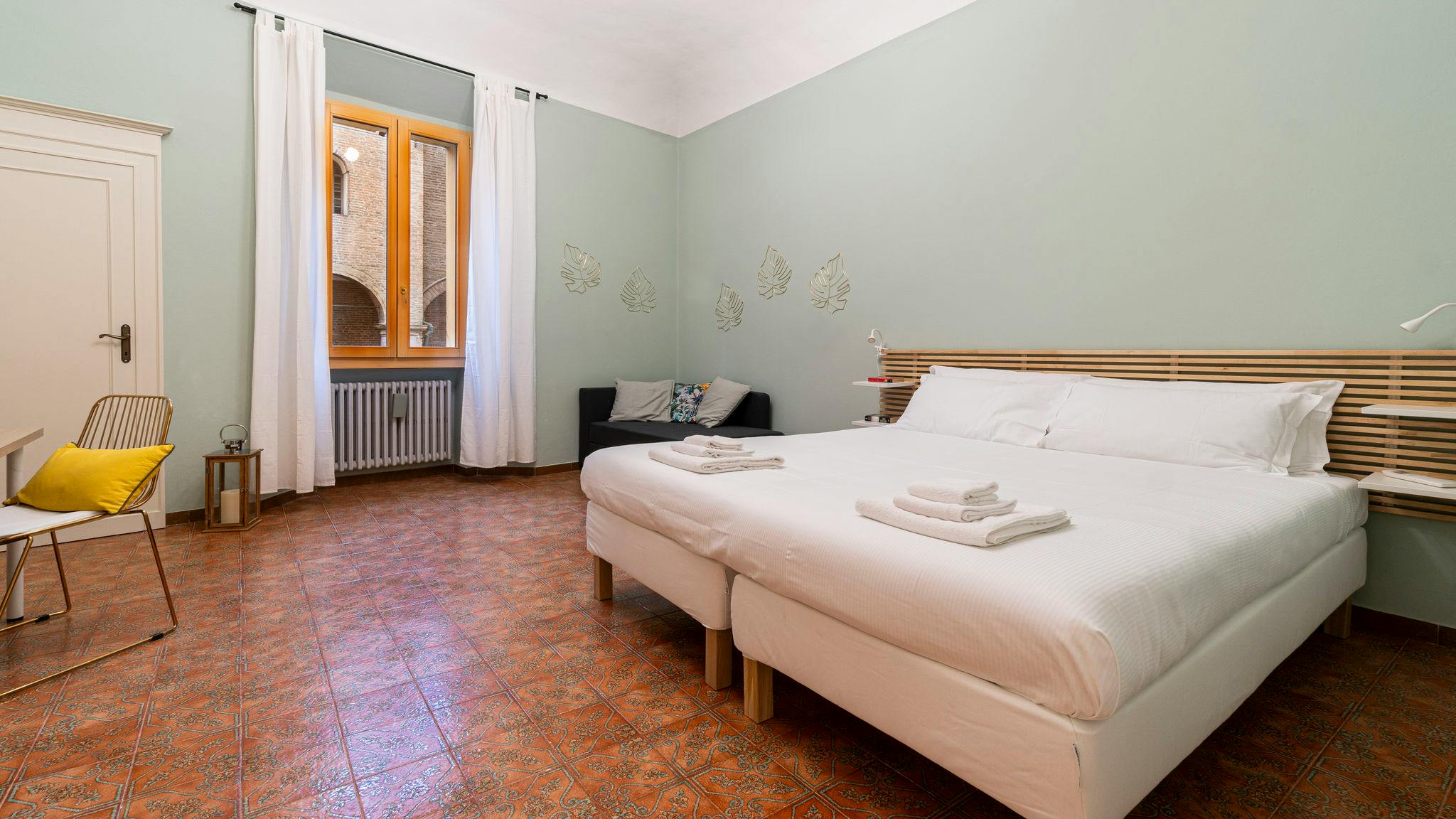 Apartment for rent for €1 per month in Bologna, Via Castiglione