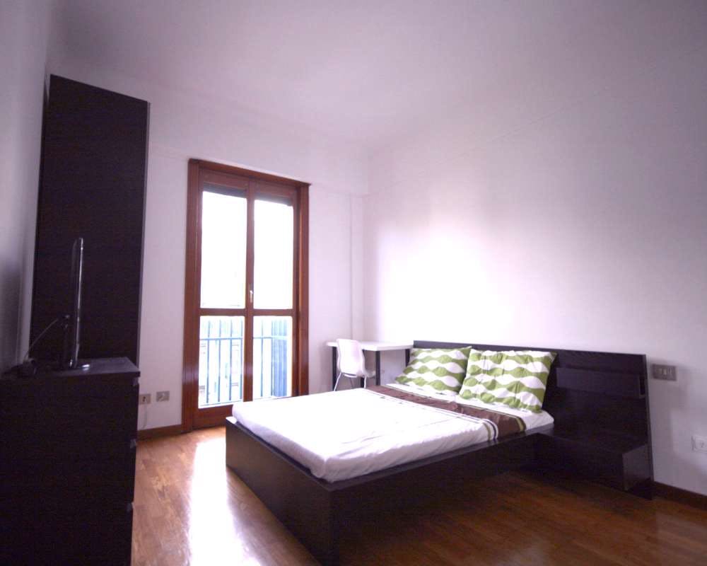 Via Coluccio Salutati, Milan