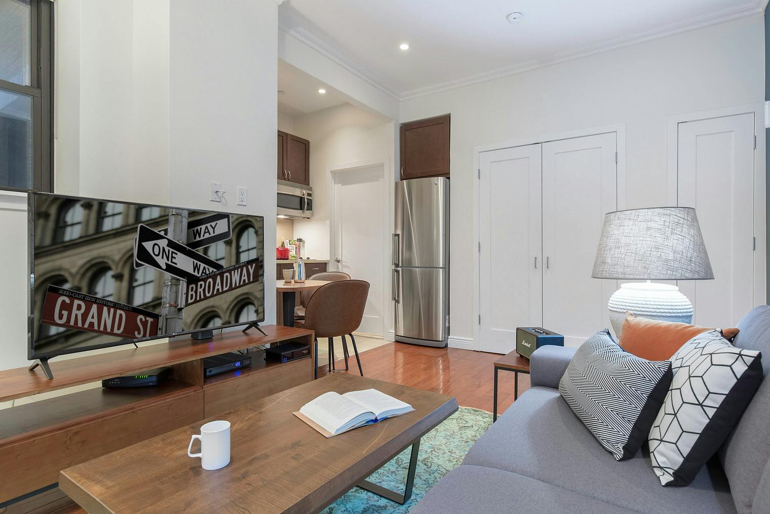 Студія за оренду для $7,452 на місяць у New York City, 7th Avenue