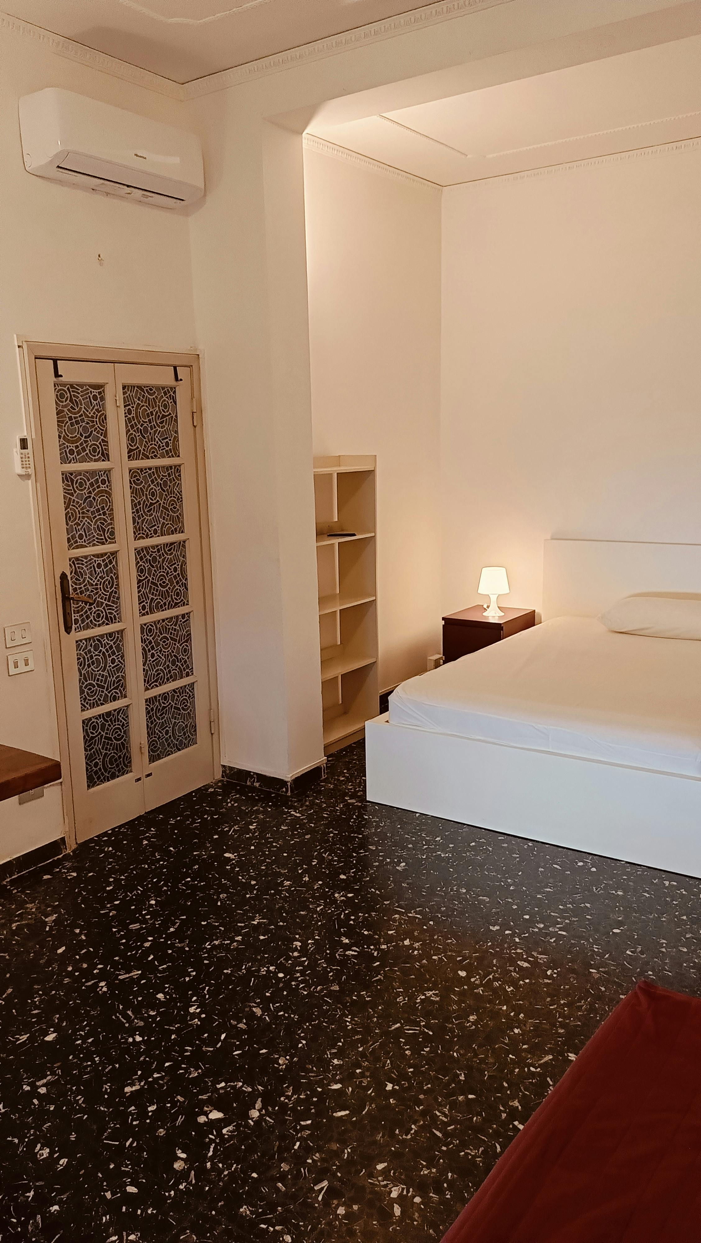 Single room Florence, 1 bed, 23m² — photo 25