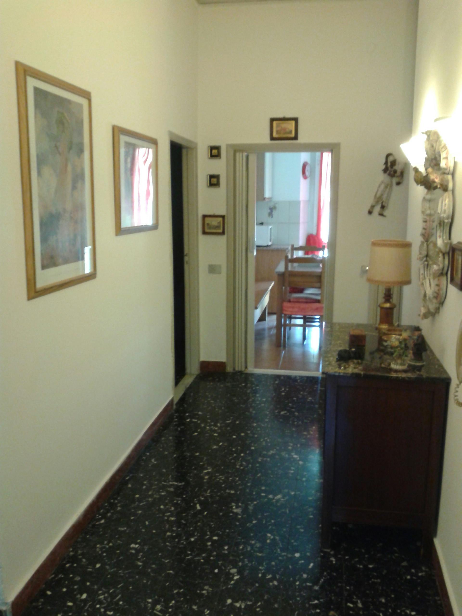 Single room Florence, 1 bed, 23m² — photo 1