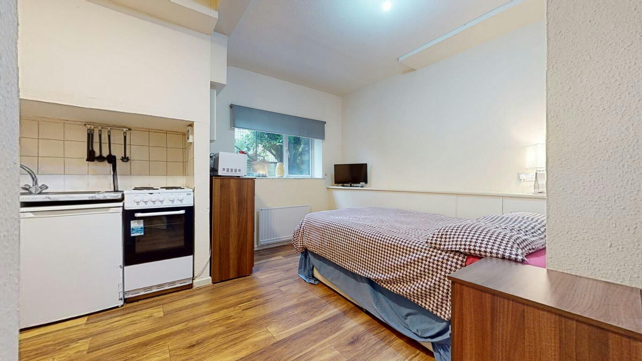 Chatsworth Road, London preview