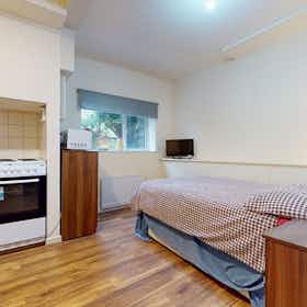 Monolocale in affitto a 1.532 € al mese a London, Chatsworth Road