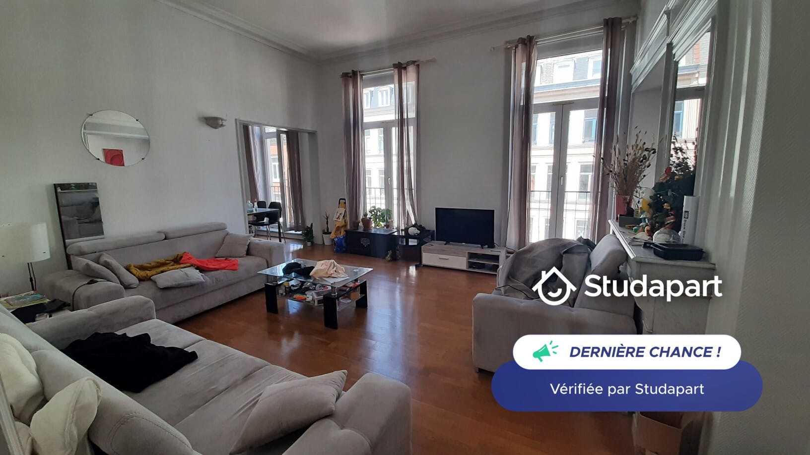 Apartment for rent for €2,240 per month in Lille, Rue Léon Gambetta