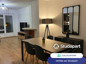 Отдельная комната сдается в аренду за 400 € в месяц в Boulogne-sur-Mer, Rue Edmond Rostand