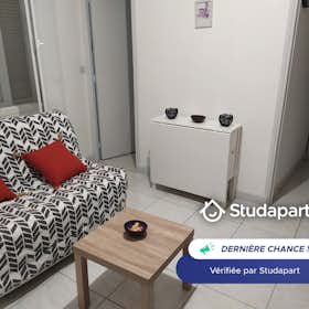 Wohnung zu mieten für 460 € pro Monat in Toulon, Rue Mirabeau