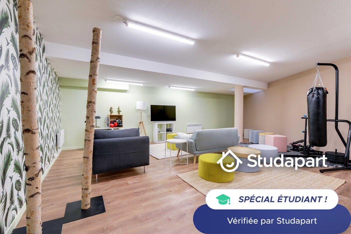 Private room for rent on Rue Delarbre, Clermont-Ferrand