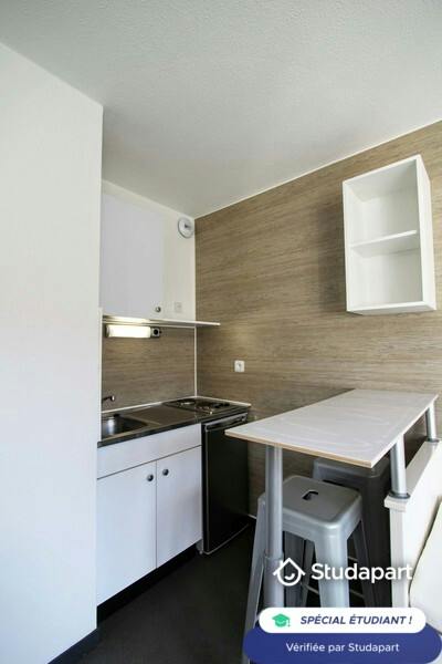 Private room for rent on Rue des Postes, Lille - Vue 5
