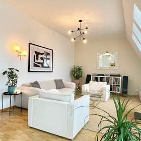 Apartment for rent for €1,790 per month in Berlin, Baseler Straße
