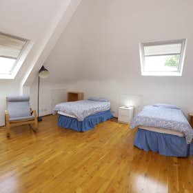 单间公寓 正在以 £1,427 的月租出租，其位于 London, Blenheim Gardens