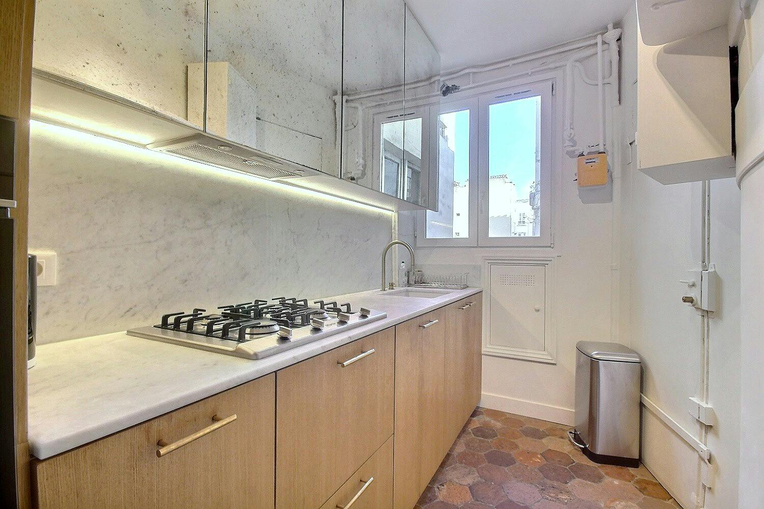 1-Bedroom Apartment in Rue Blanche, Paris (1483046) room image 10