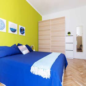 Private room for rent for €565 per month in Turin, Via delle Rosine