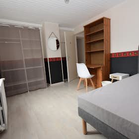 Chambre privée à louer pour 470 €/mois à Les Ponts-de-Cé, Rue Chevreul