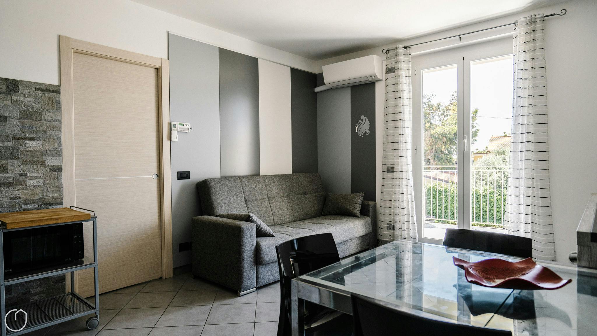 Apartament de închiriat pentru 1 EUR pe lună în Cervo, Strada Capo Mimosa