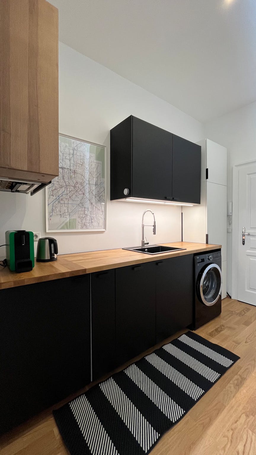 Brunnengasse, Vienna preview