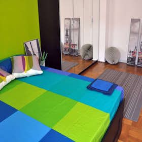 Private room for rent for €800 per month in Milan, Via Gaeta