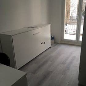 Private room for rent for €677 per month in Berlin, Dahlmannstraße