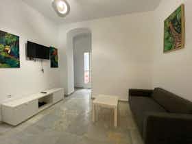 Private room for rent for €490 per month in Sevilla, Calle San Jorge