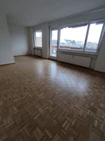 Apartment for rent for CHF 1,993 per month in Basel, Frobenstrasse