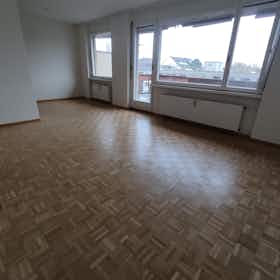 Apartment for rent for €2,039 per month in Basel, Frobenstrasse