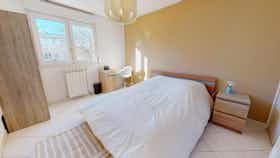 Отдельная комната сдается в аренду за 450 € в месяц в Montpellier, Avenue du Professeur Louis Ravas